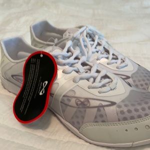 Nfinity cheer shoes